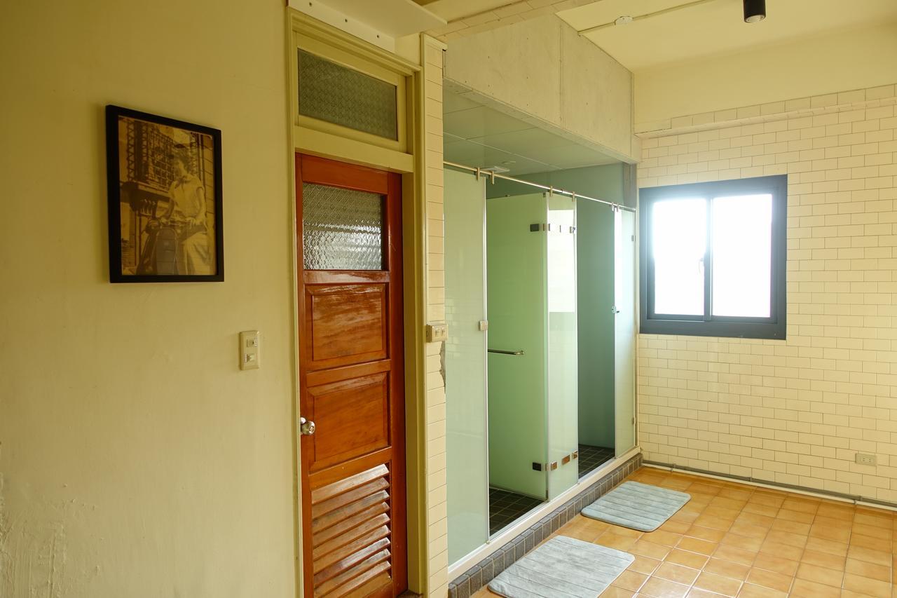 Petite Hostel Chiayi Exterior foto